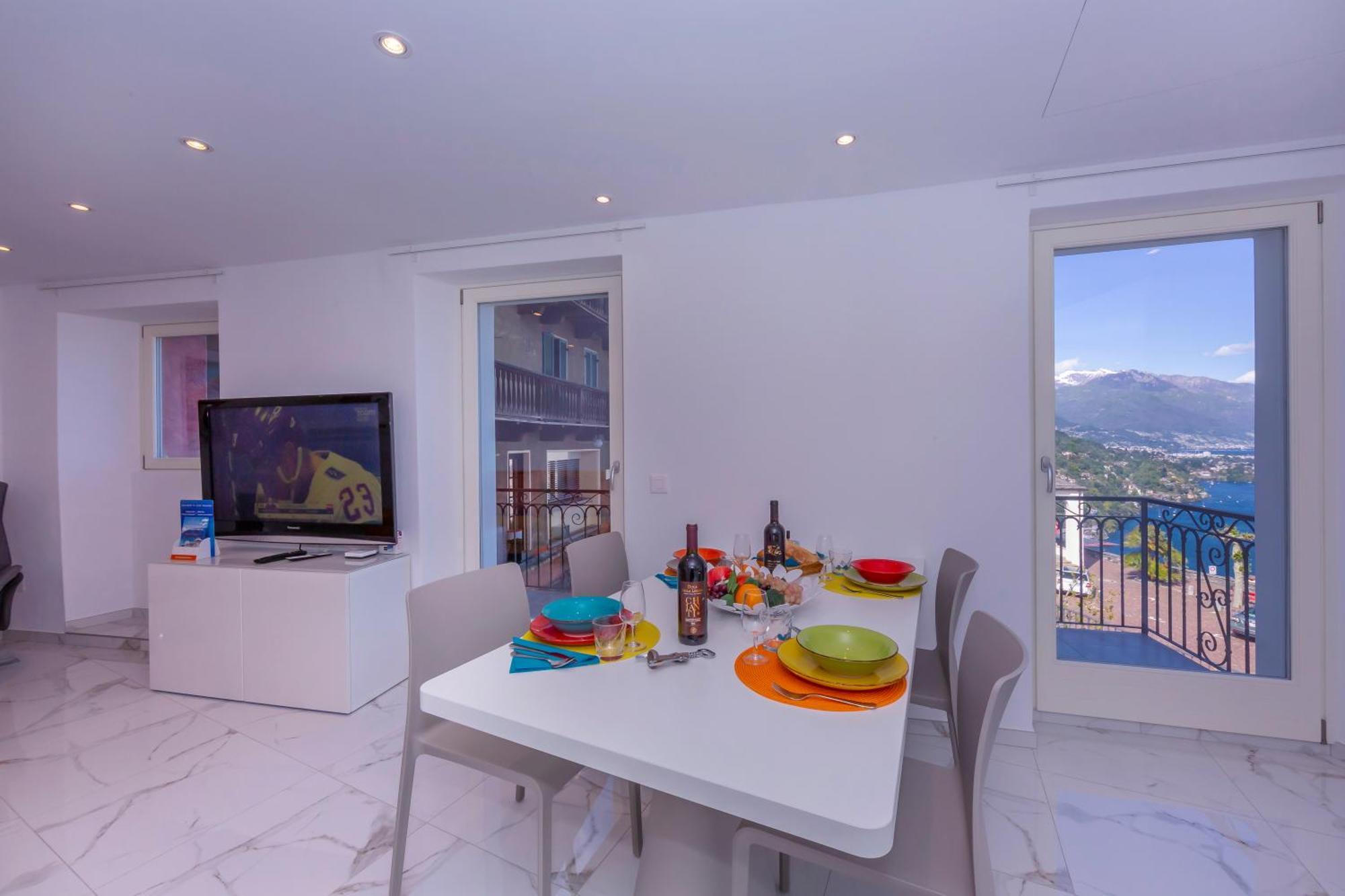 Yellow View Apartment - Happy Rentals Ronco sopra Ascona Esterno foto